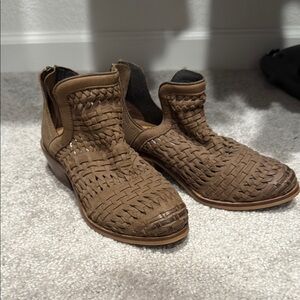 Woven Brown Women’s Shoes